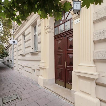 Perla Starego Miasta Kamienica Czapskich By Noclegi Renters Krakow Exterior photo
