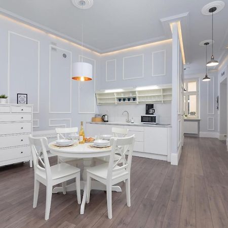 Perla Starego Miasta Kamienica Czapskich By Noclegi Renters Krakow Exterior photo